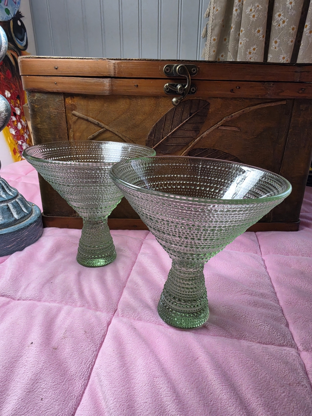 Set of 2 Green Hobnail Pedestal Martini Cocktail Glasses Retro Barware